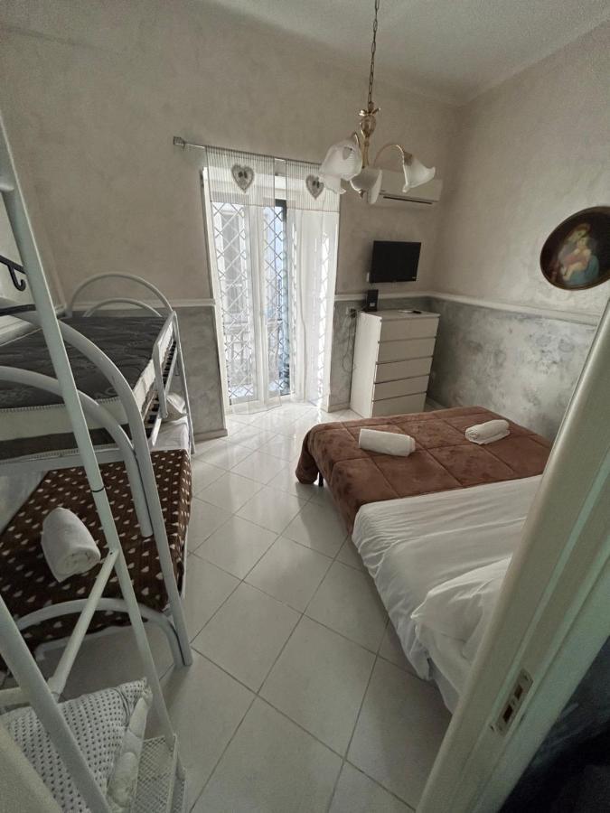 Апартаменты Da Concettina House Неаполь Экстерьер фото